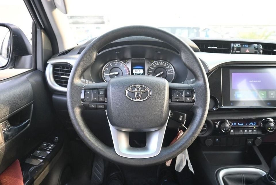 Car Image 2025 TOYOTA HILUX 2.7