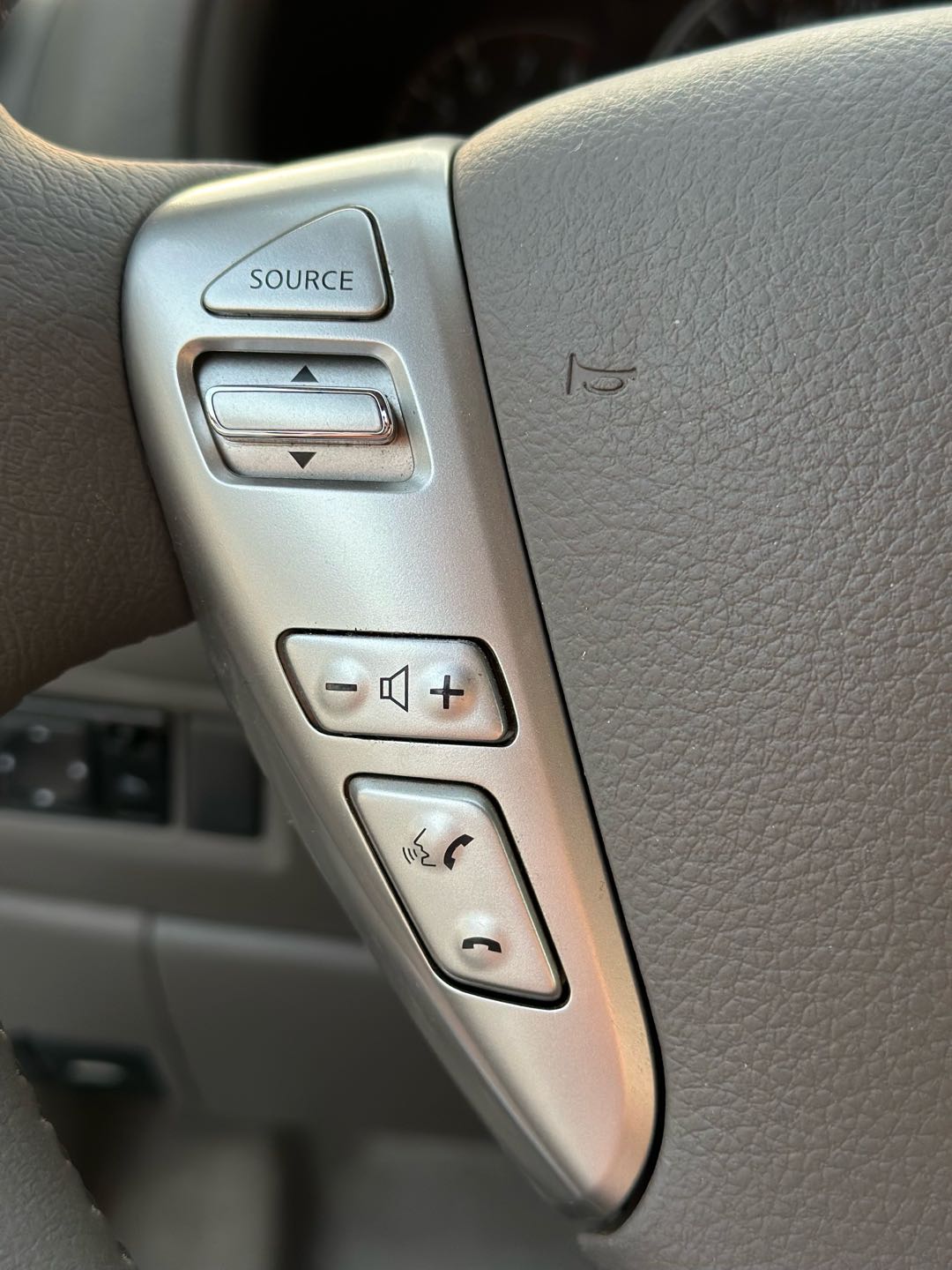 Car Image 2022 NISSAN SUNNY 