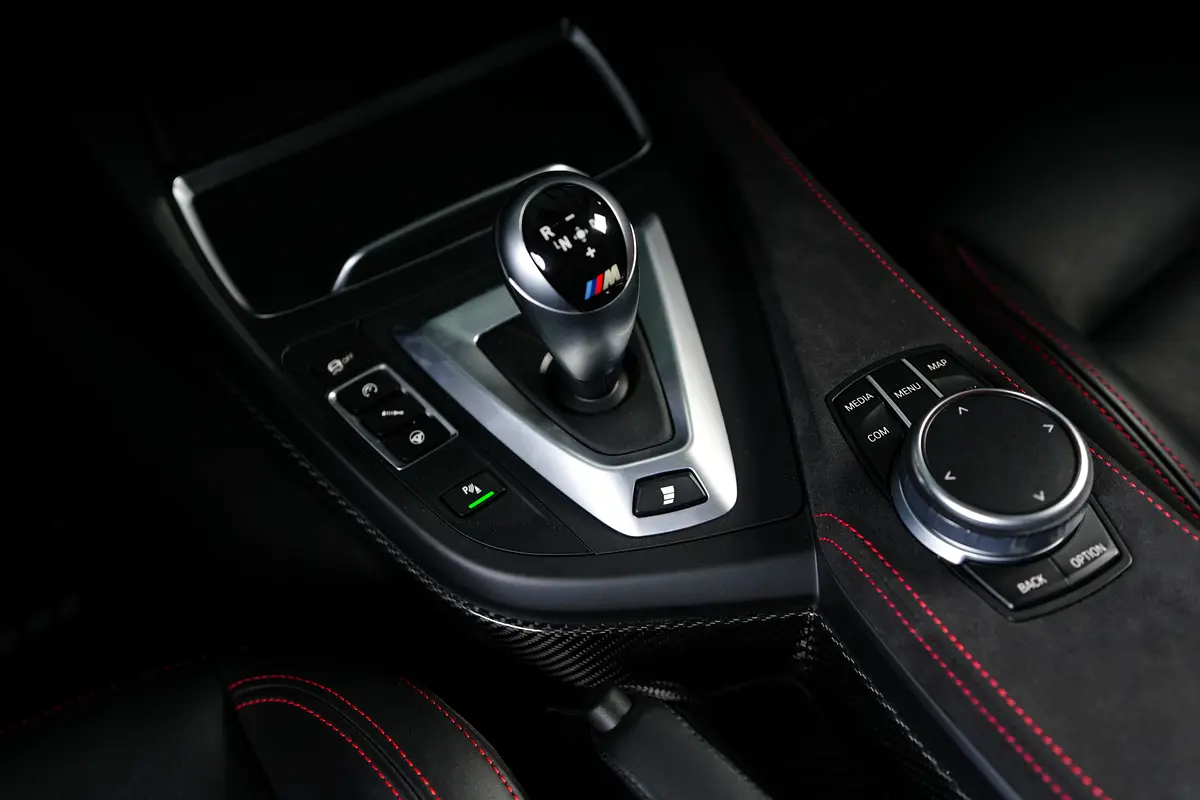Car Image 2021 BMW M2 Standard