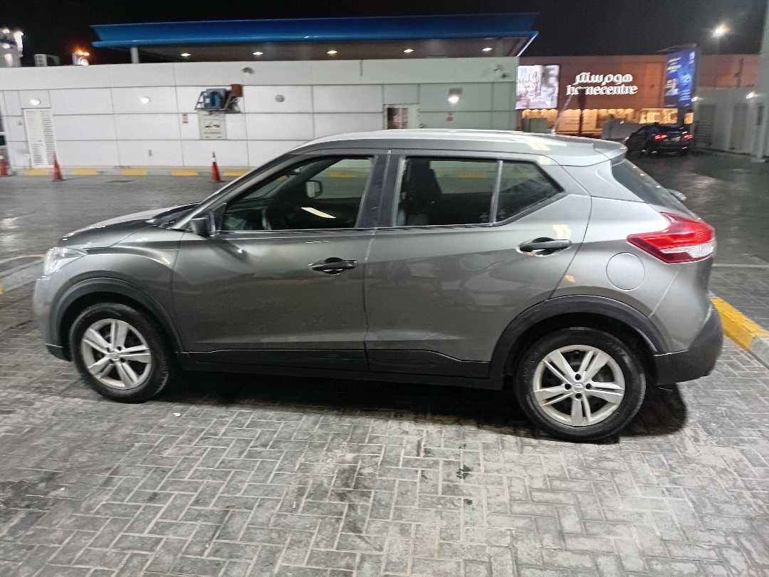 Car Image 2018 NISSAN KICKS 