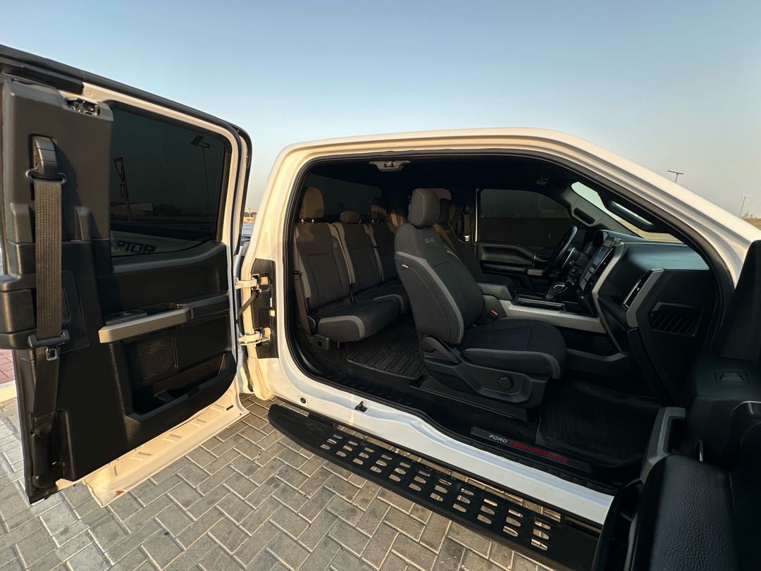 Car Image 2018 FORD RAPTOR 