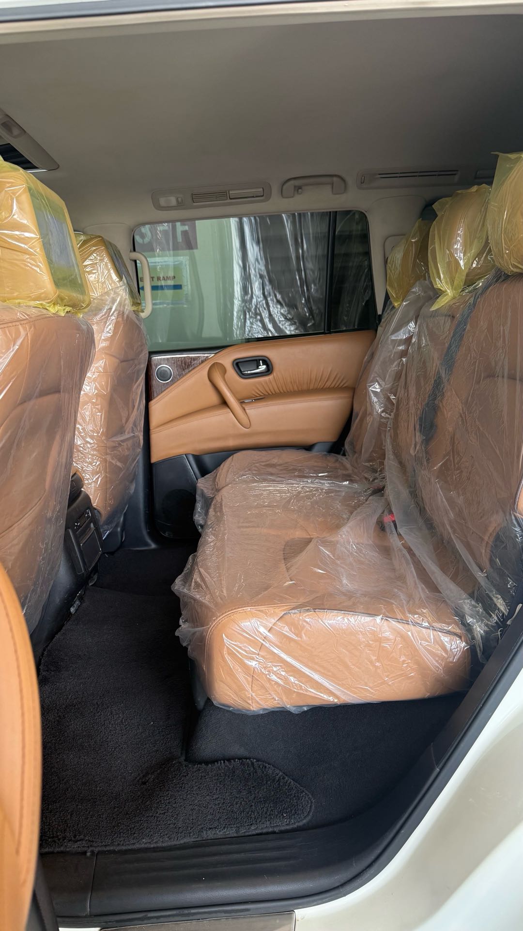 Car Image 2015 NISSAN PATROL Platinum