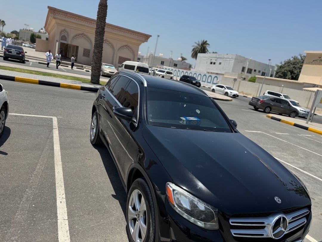 Car Image 2018 MERCEDES GLC CLASS 