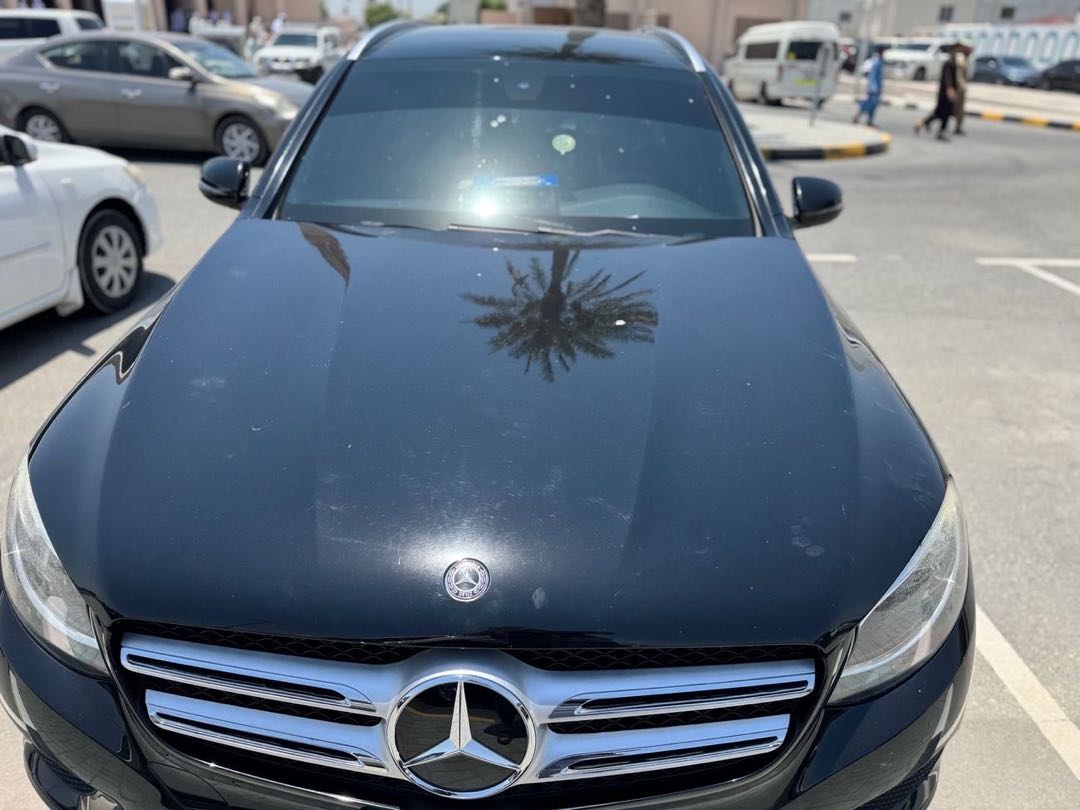 Car Image 2018 MERCEDES GLC CLASS 