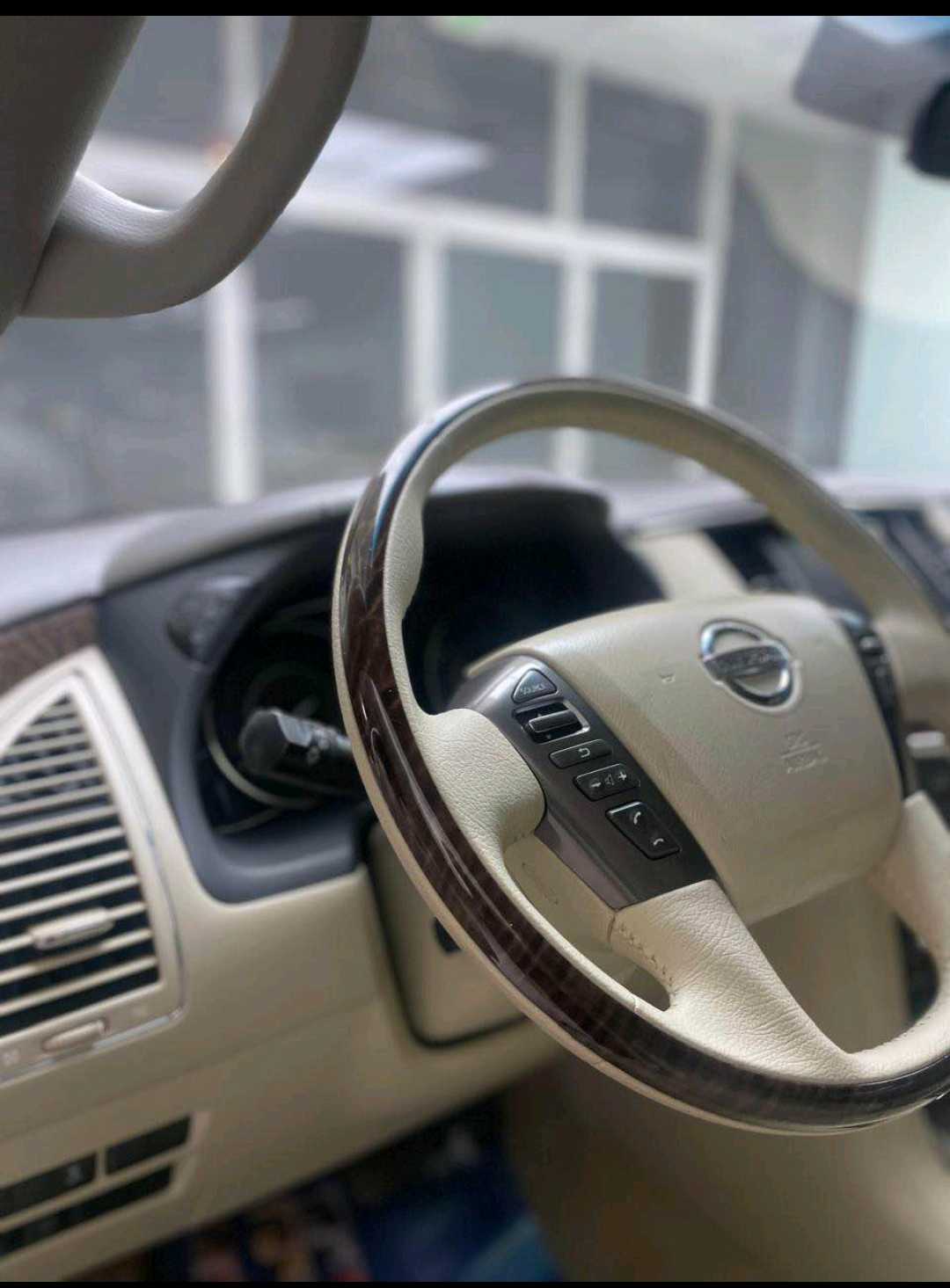Car Image 2014 NISSAN PATROL Platinum