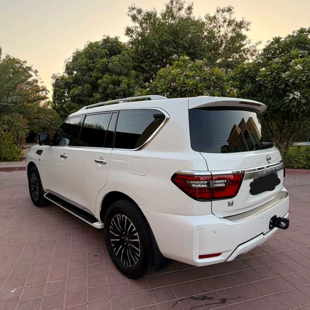 Car Image 2024 NISSAN PATROL Platinum
