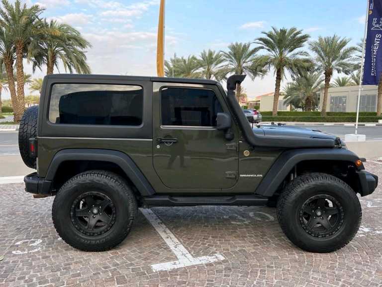 Car Image 2015 JEEP WRANGLER JK