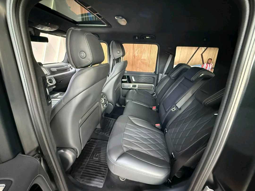 Car Image 2025 MERCEDES G CLASS 550