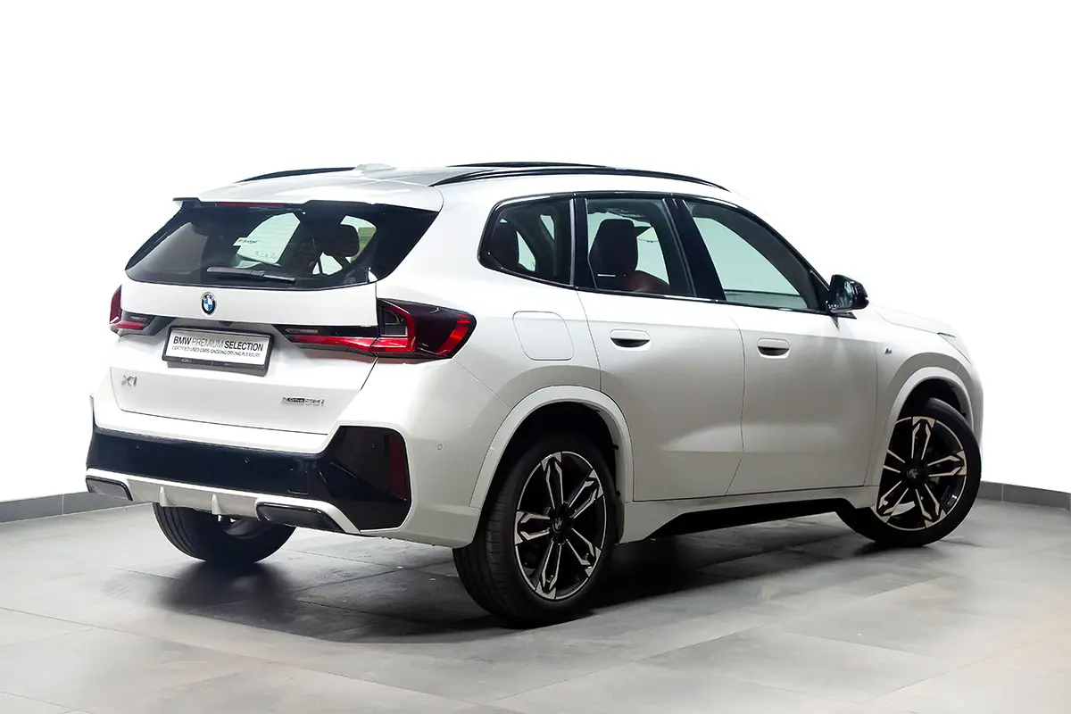 Car Image 2025 BMW X1 
