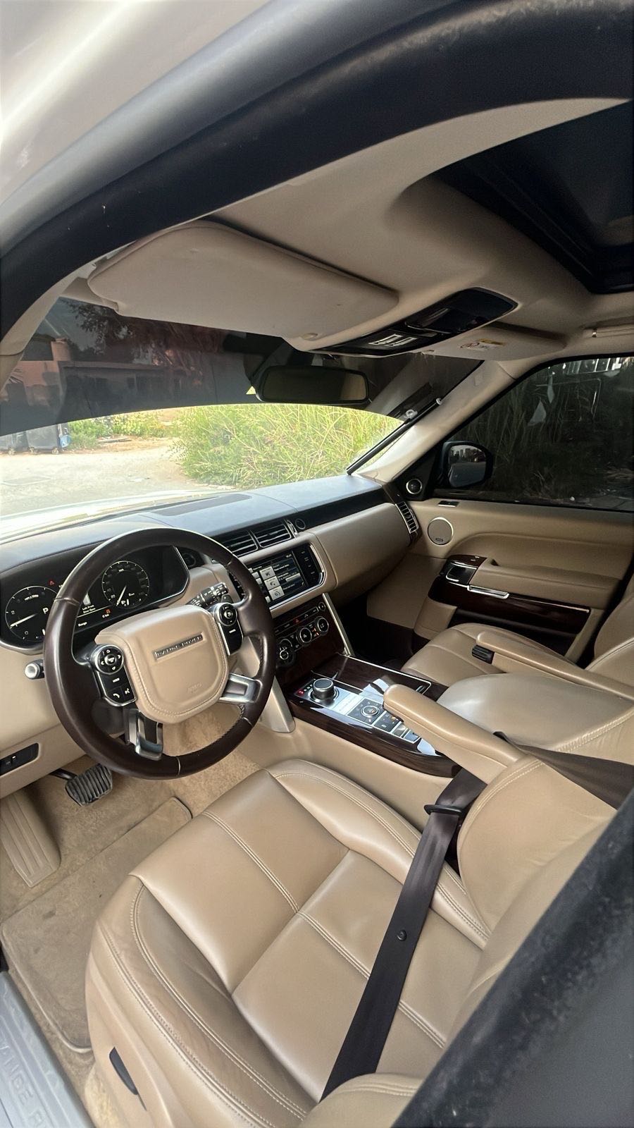 Car Image 2014 LAND ROVER VOGUE 