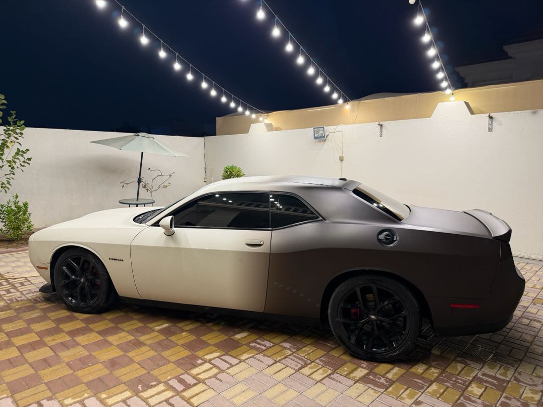 Car Image 2021 DODGE CHALLENGER R/T