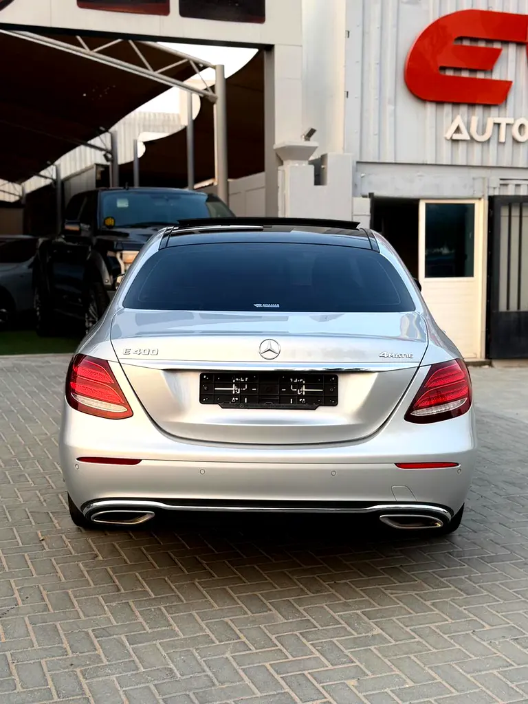 Car Image 2018 MERCEDES E Class 400