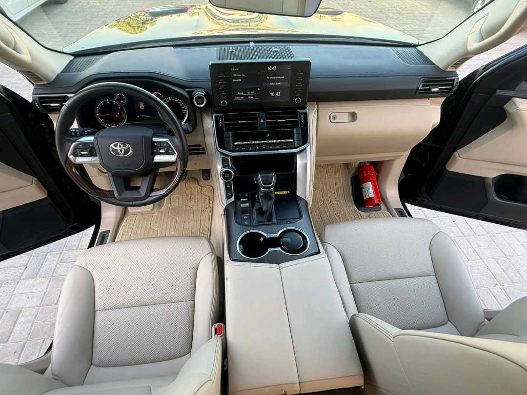 Car Image 2022 TOYOTA LAND CRUISER GX.R