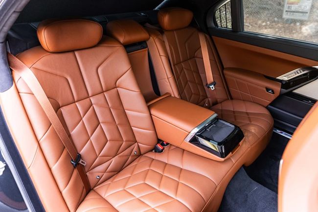 Car Image 2026 BMW 7 SERIES 735