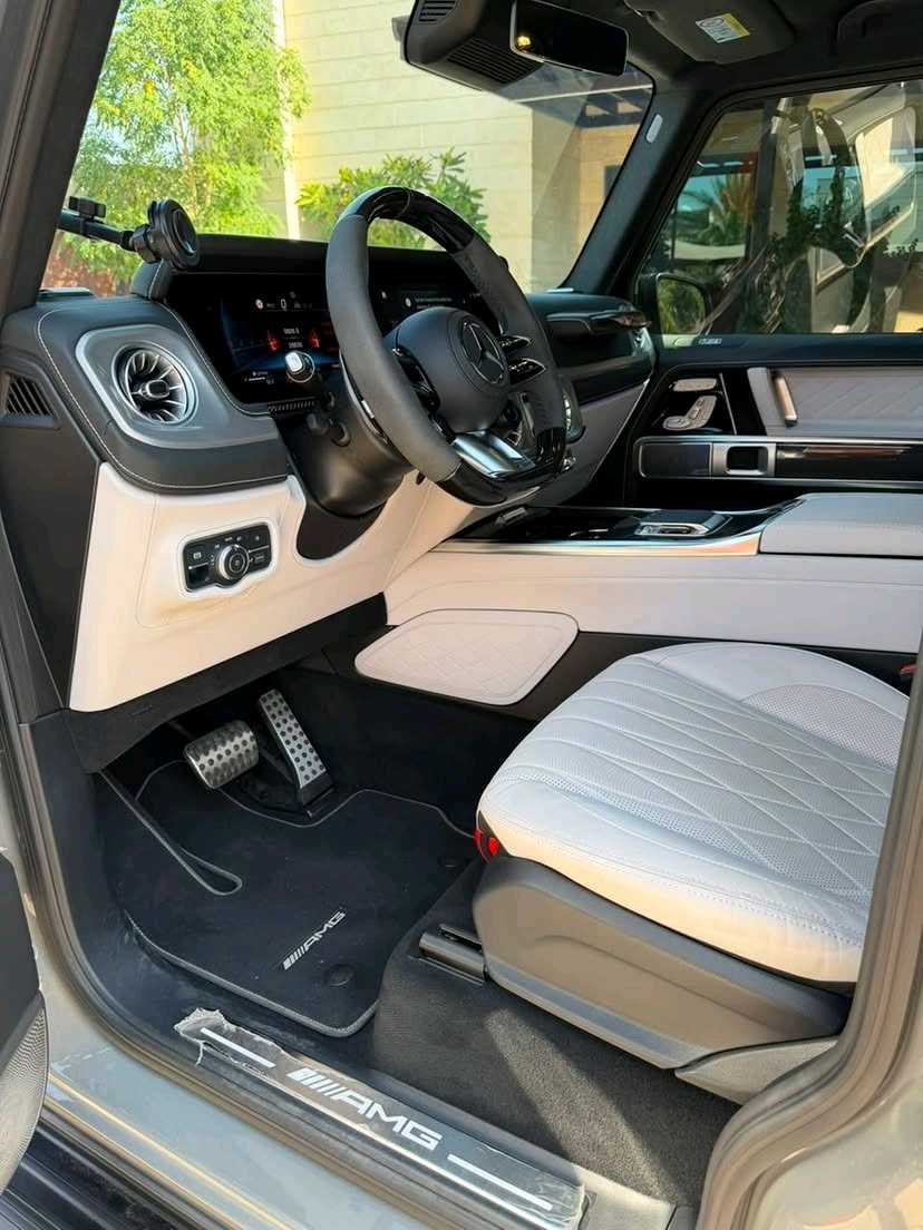 Car Image 2025 MERCEDES G CLASS 63