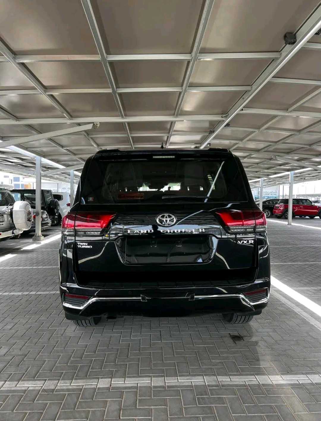 Car Image 2022 TOYOTA LAND CRUISER VX.R