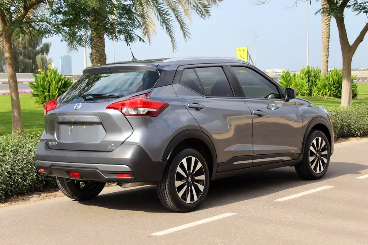 Car Image 2019 NISSAN KICKS 