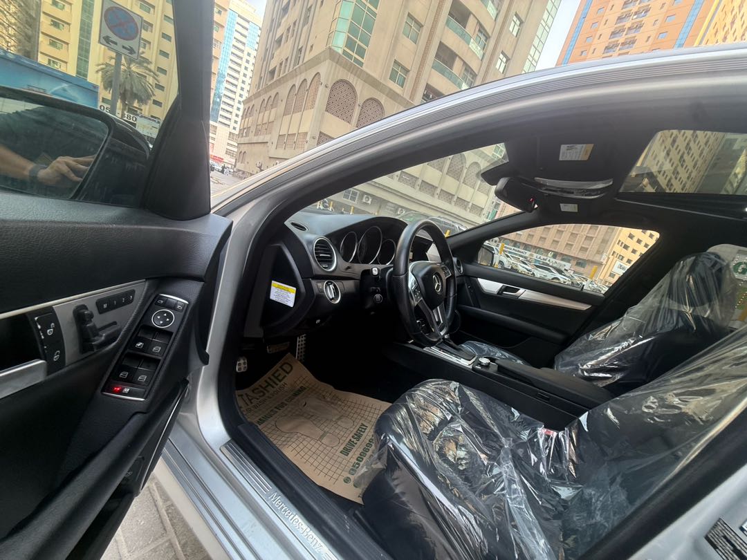 Car Image 2014 MERCEDES C Class 300