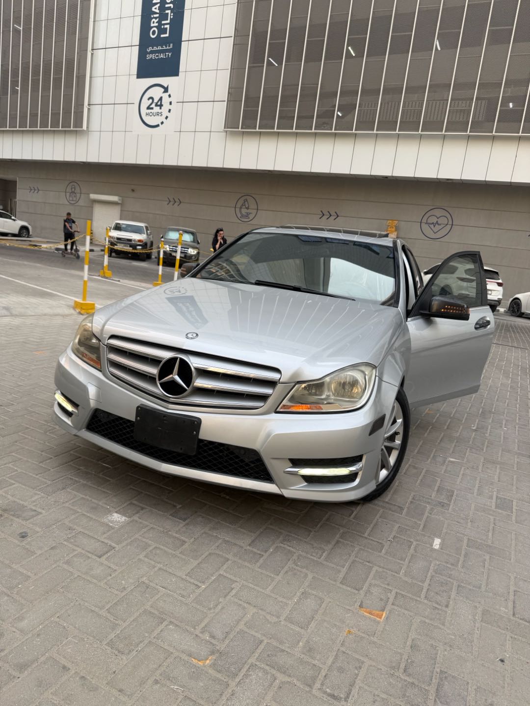 Car Image 2014 MERCEDES C Class 300