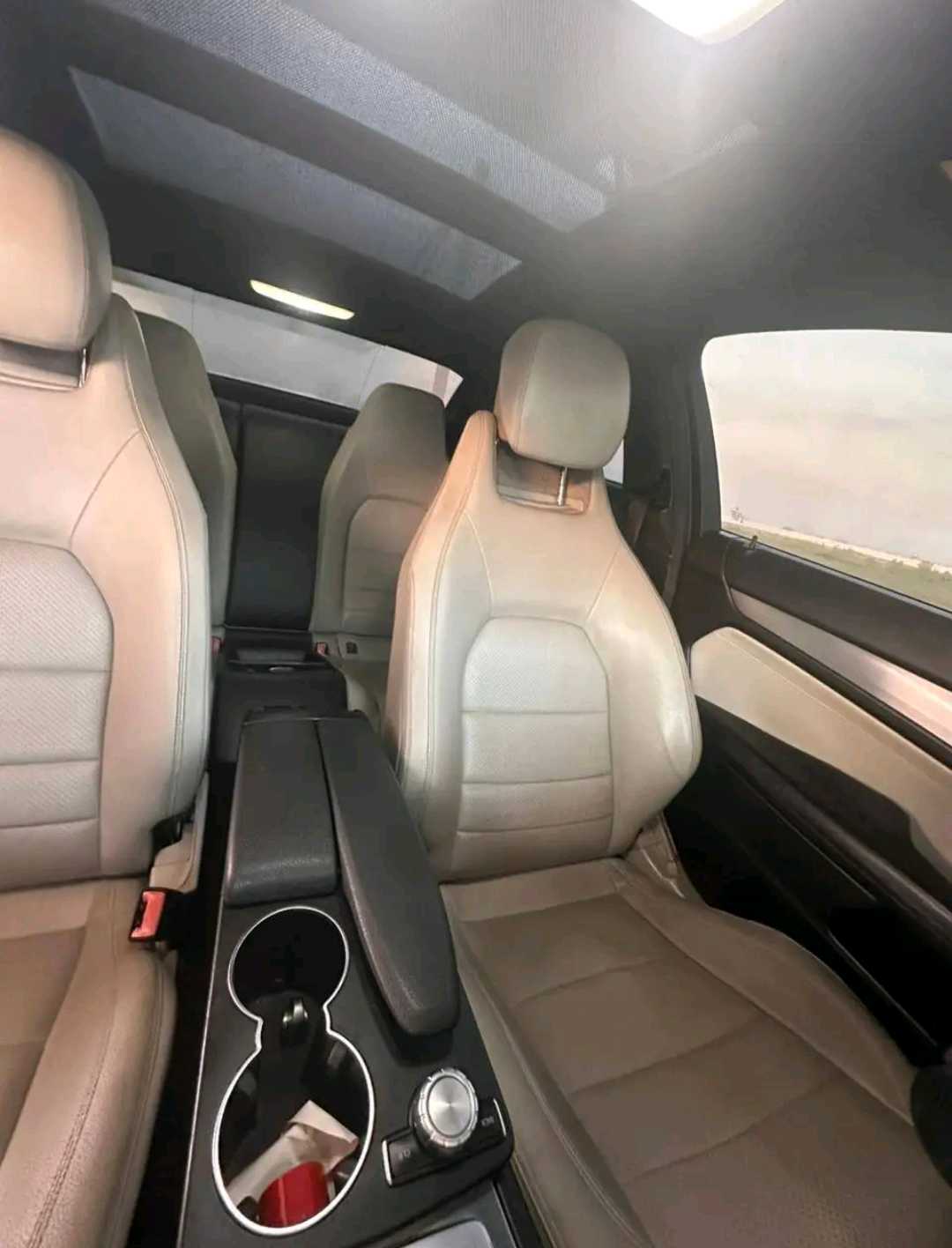 Car Image 2014 MERCEDES C Class 250