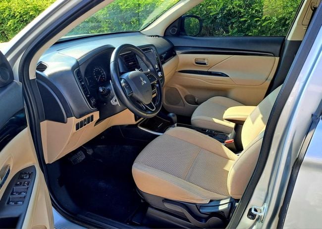 Car Image 2022 MITSUBISHI OUTLANDER 