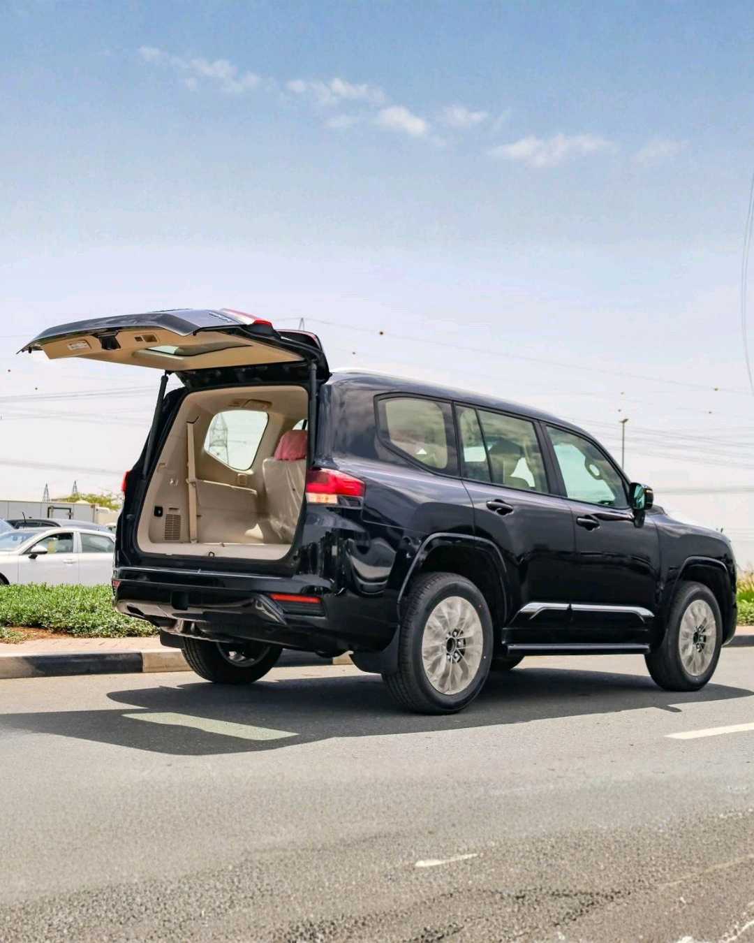 Car Image 2026 TOYOTA LAND CRUISER GX.R