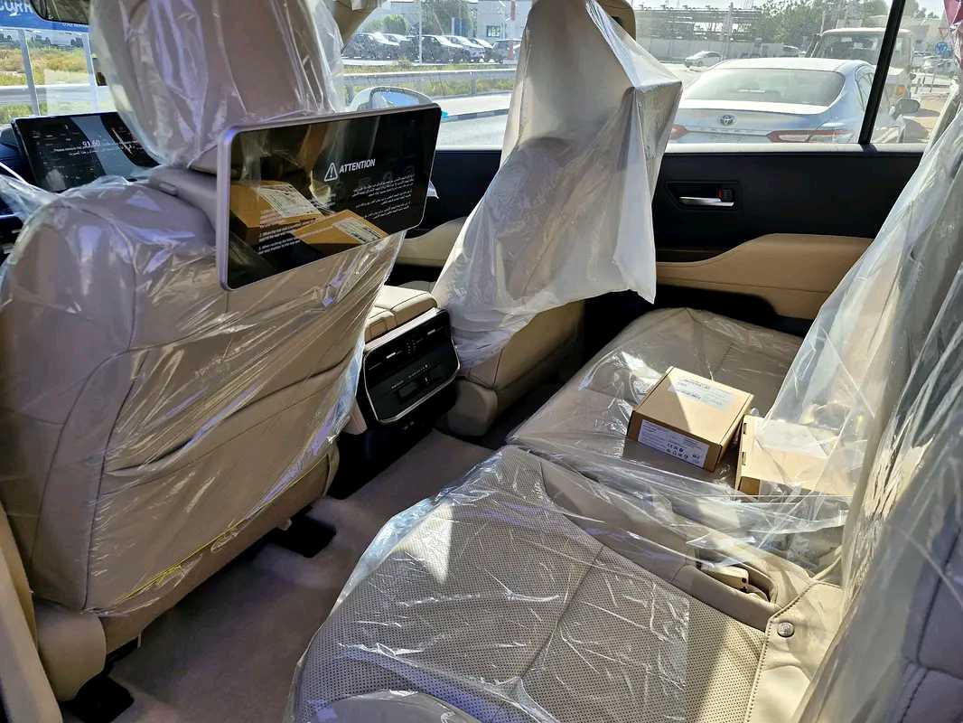 Car Image 2026 TOYOTA LAND CRUISER GX.R