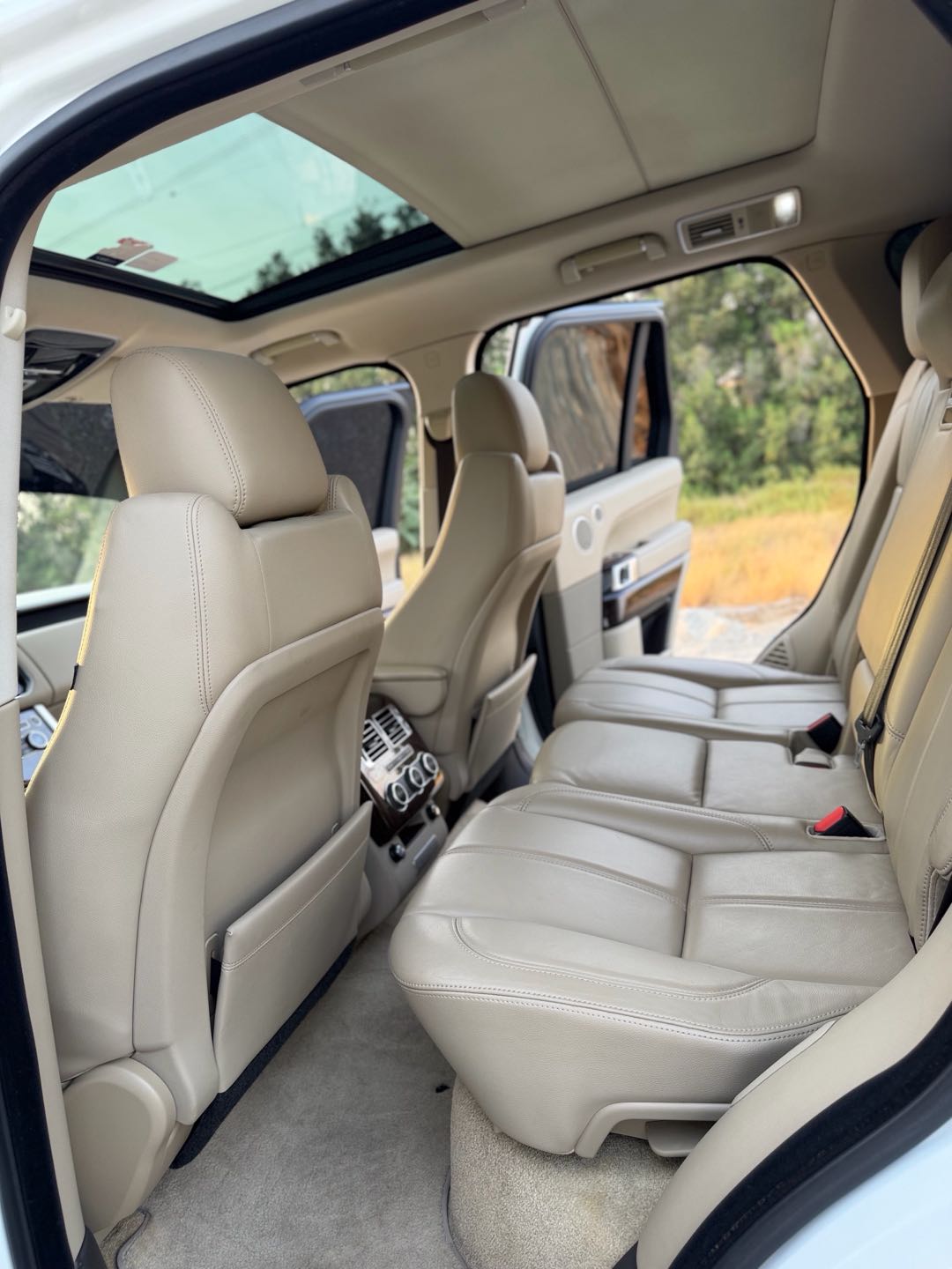 Car Image 2016 LAND ROVER VOGUE 