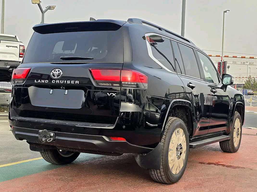 Car Image 2026 TOYOTA LAND CRUISER VX