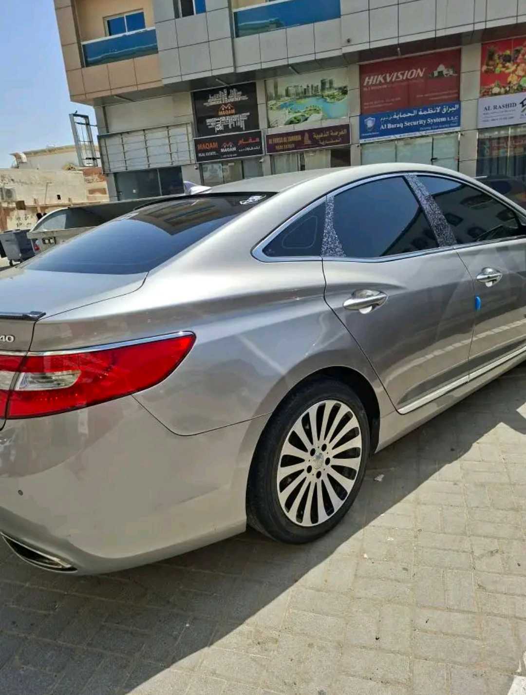 Car Image 2012 HYUNDAI AZERA 