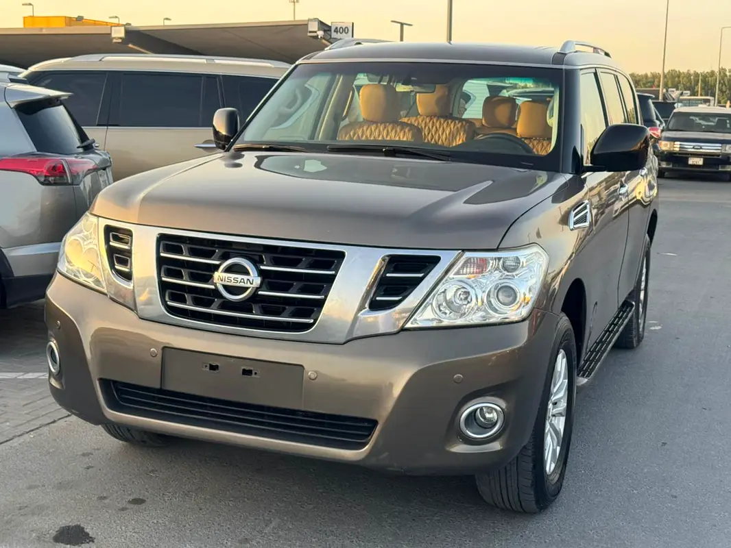 Car Image 2015 NISSAN PATROL SE