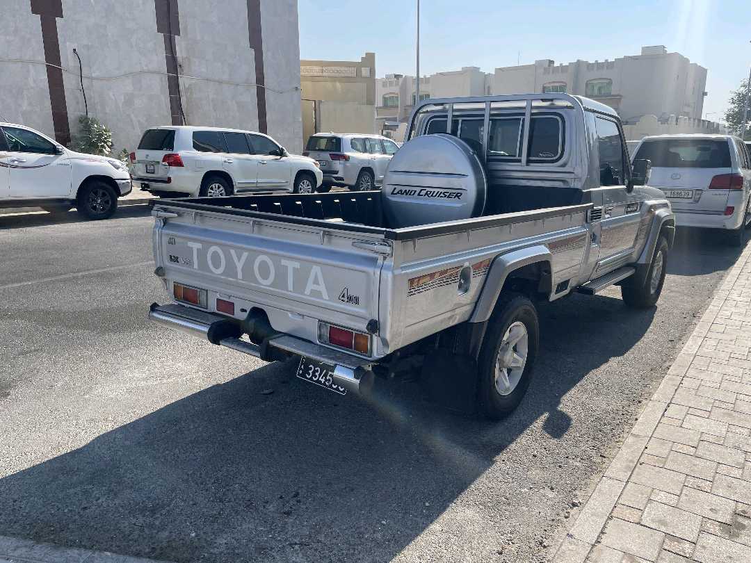 Car Image 2022 TOYOTA LAND CRUISER GX.R