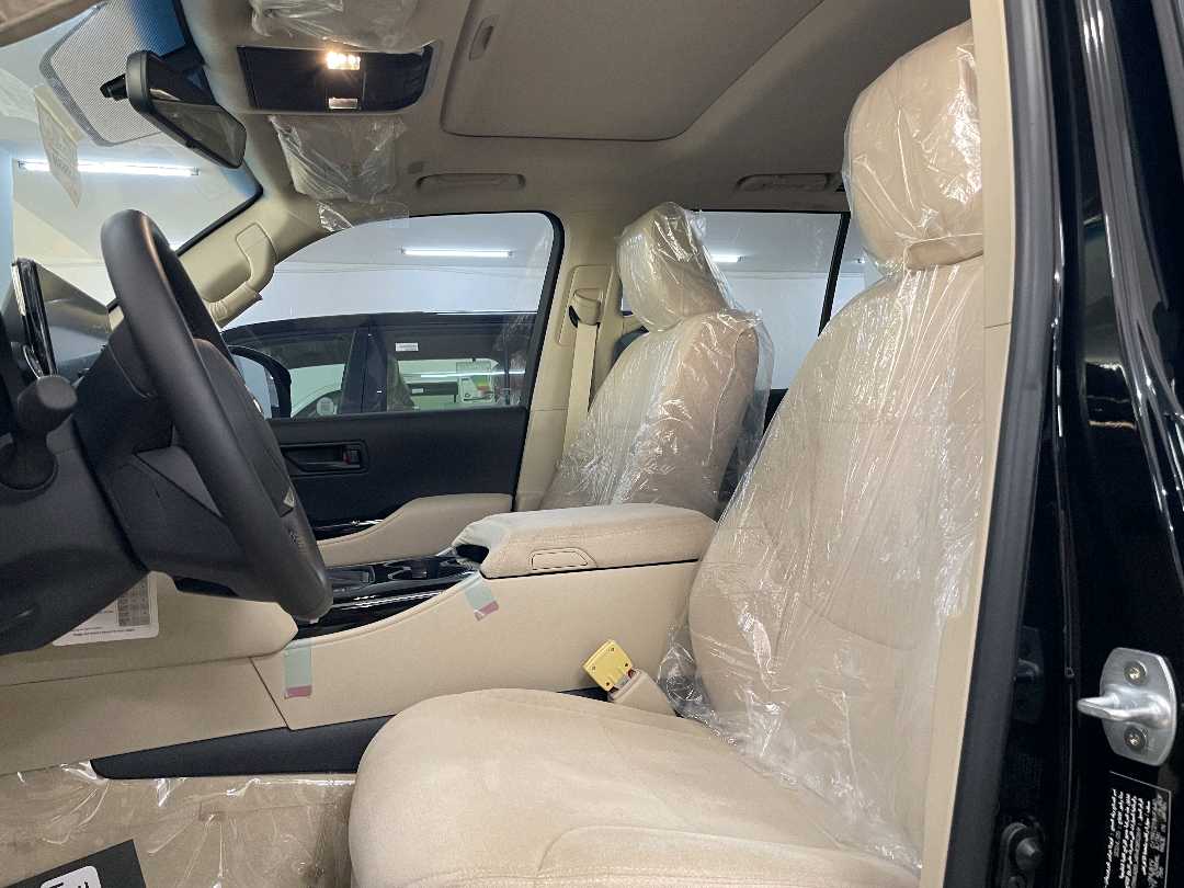 Car Image 2024 TOYOTA LAND CRUISER GX.R