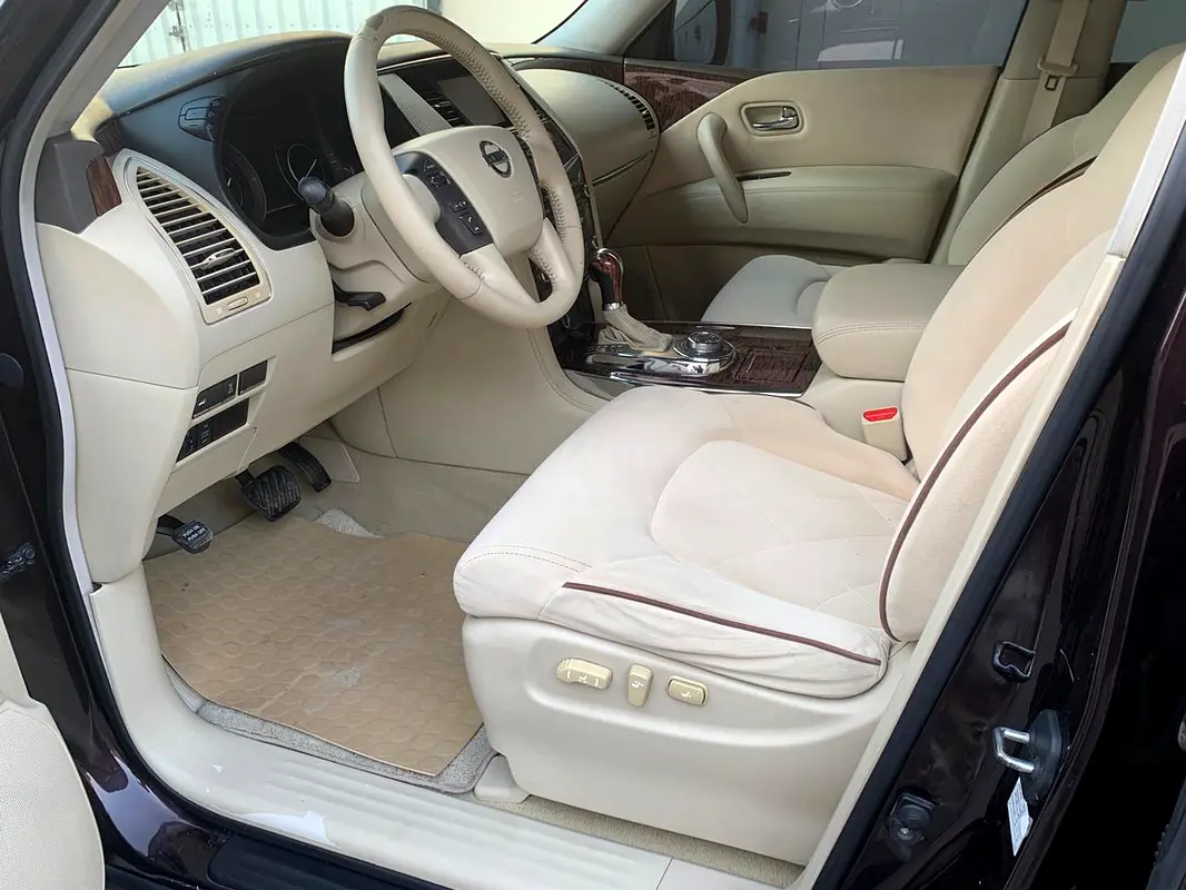 Car Image 2014 NISSAN PATROL SE
