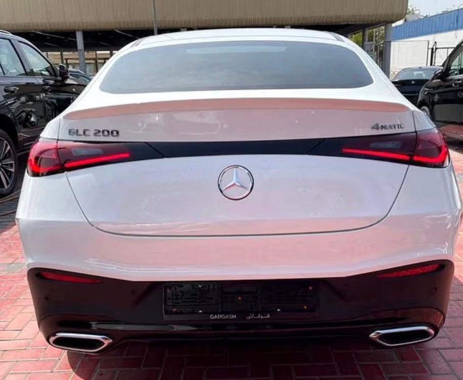 Car Image 2025 MERCEDES GLC CLASS 