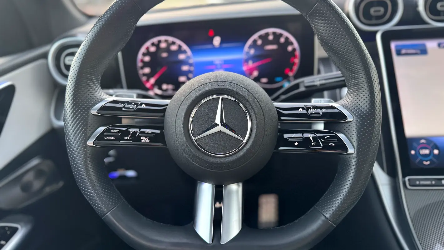 Car Image 2023 MERCEDES GLC CLASS 