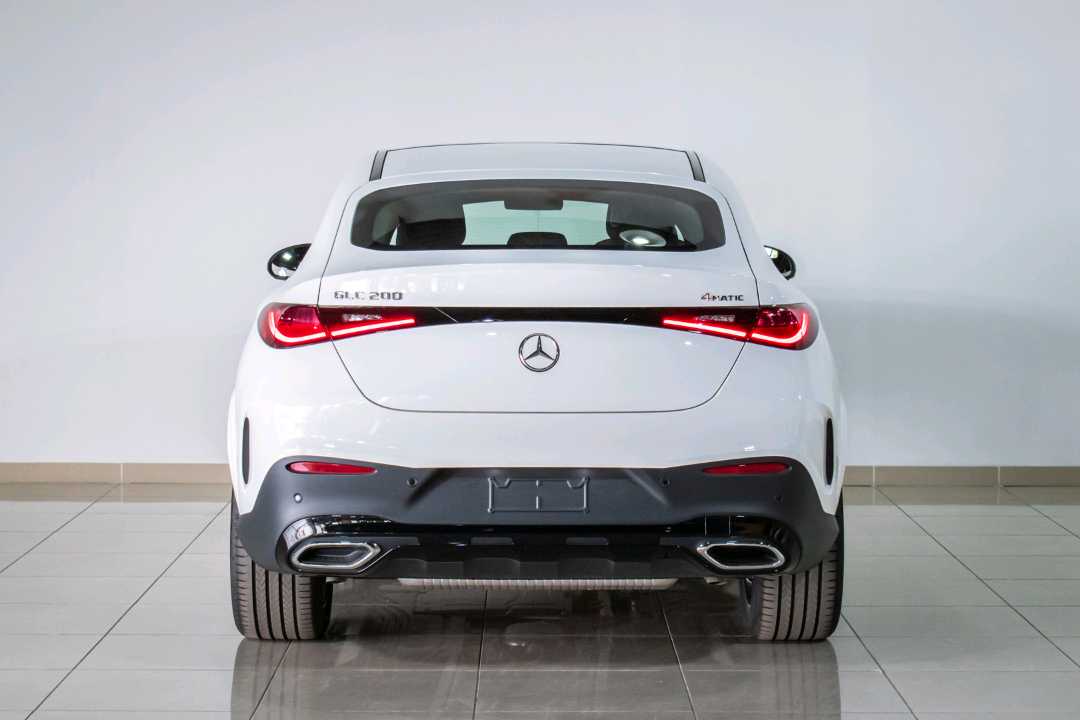 Car Image 2024 MERCEDES GLC CLASS 
