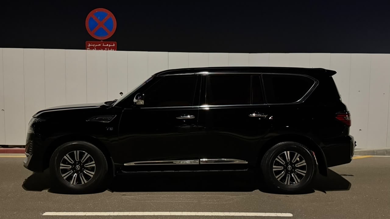 Car Image 2014 NISSAN PATROL SE