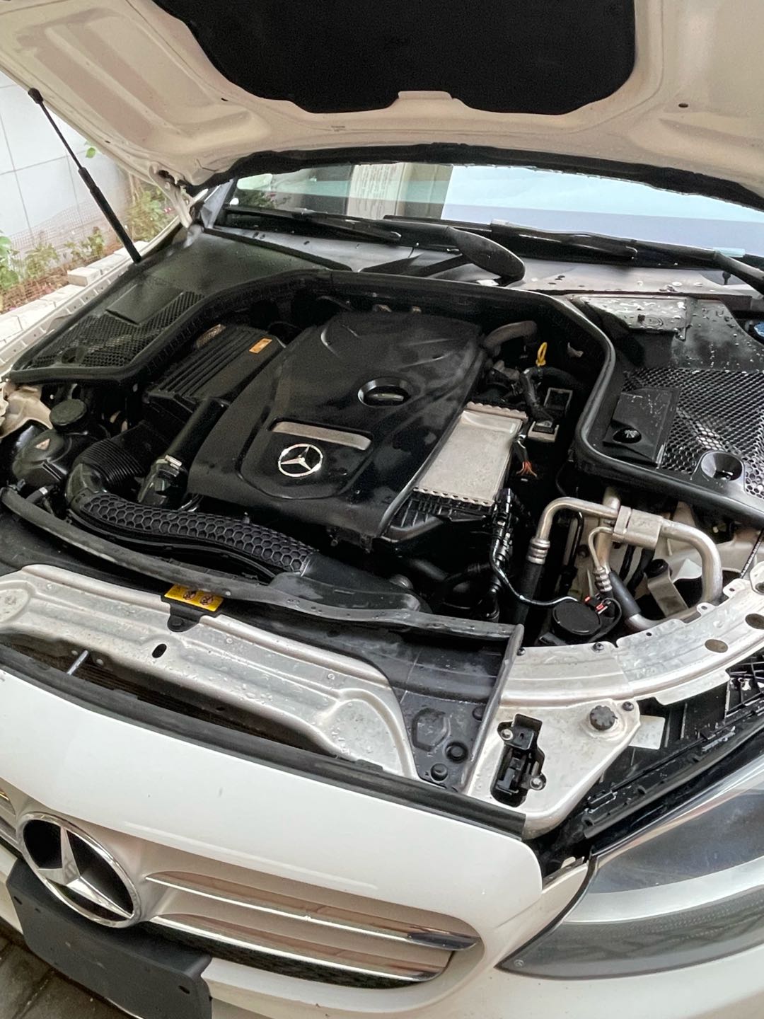 Car Image 2017 MERCEDES C Class 300