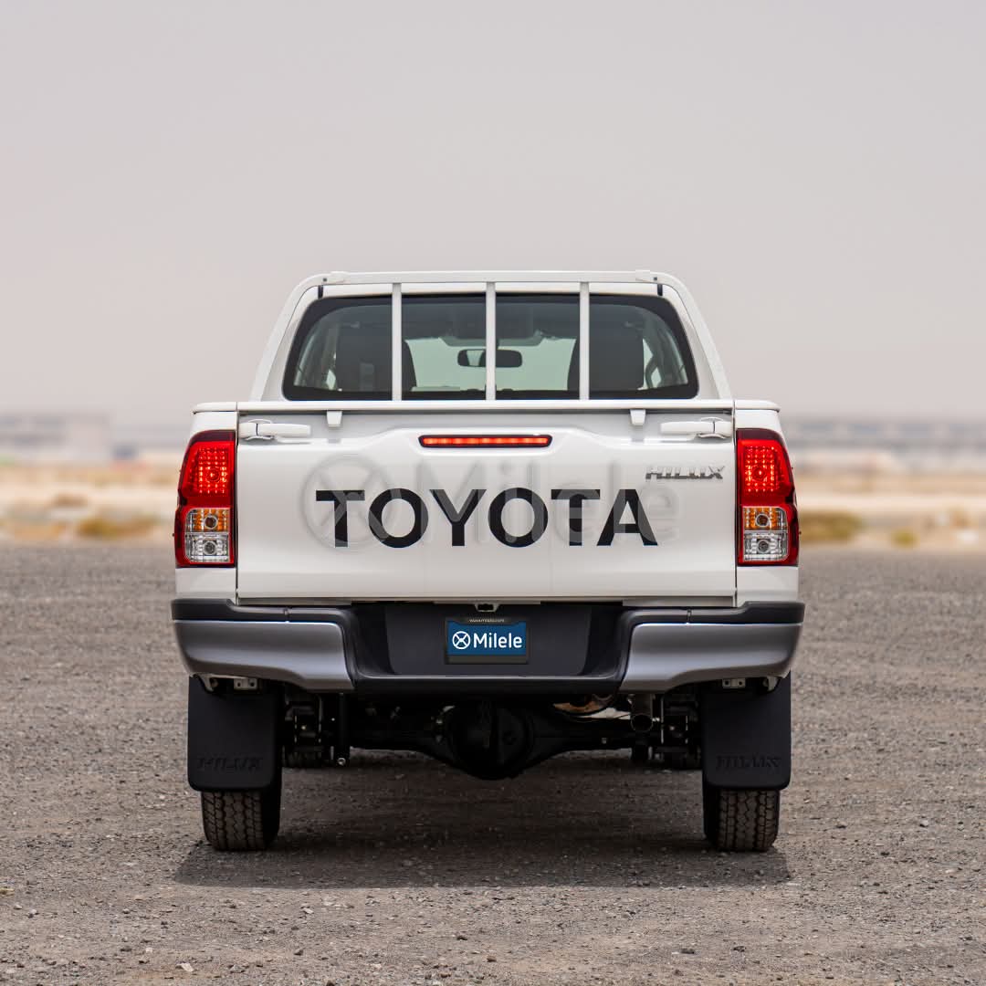 Car Image 2026 TOYOTA HILUX 2.4