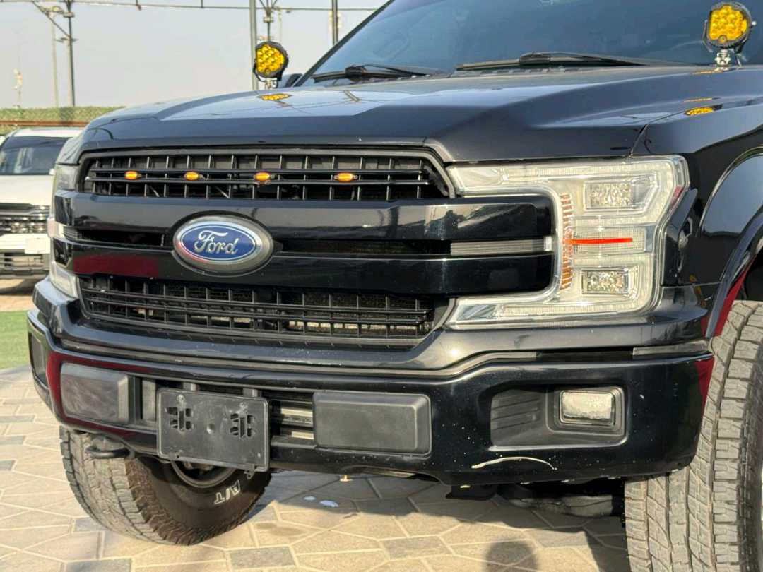 Car Image 2019 FORD F-150 XLT