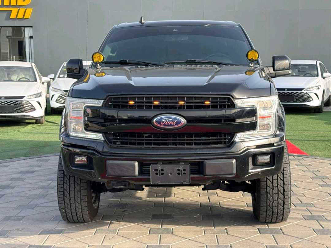 Car Image 2019 FORD F-150 XLT