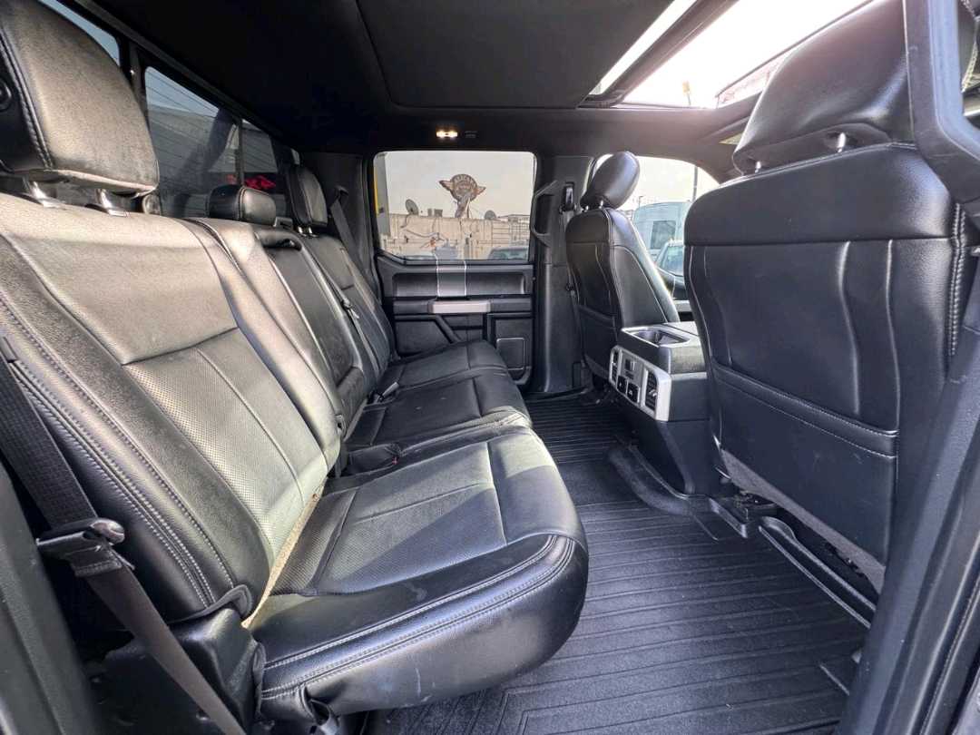 Car Image 2019 FORD F-150 XLT
