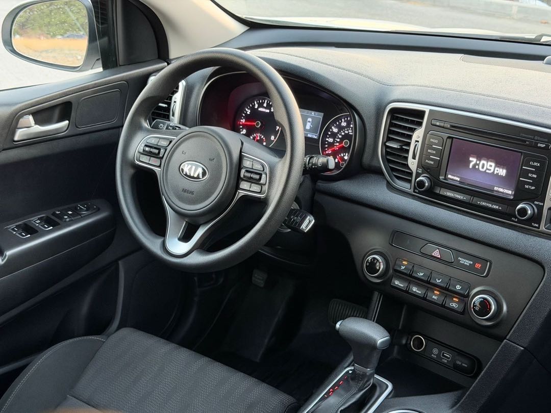 Car Image 2019 KIA SPORTAGE 