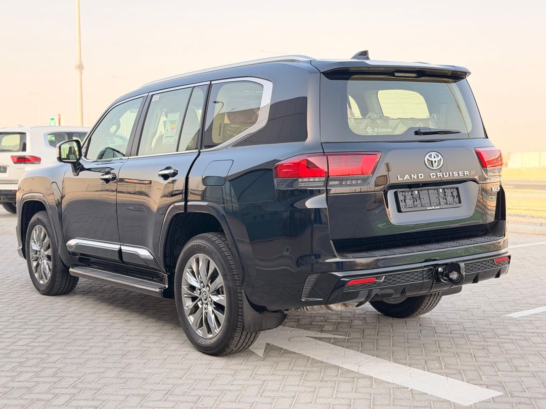 Car Image 2026 TOYOTA LAND CRUISER VX.R