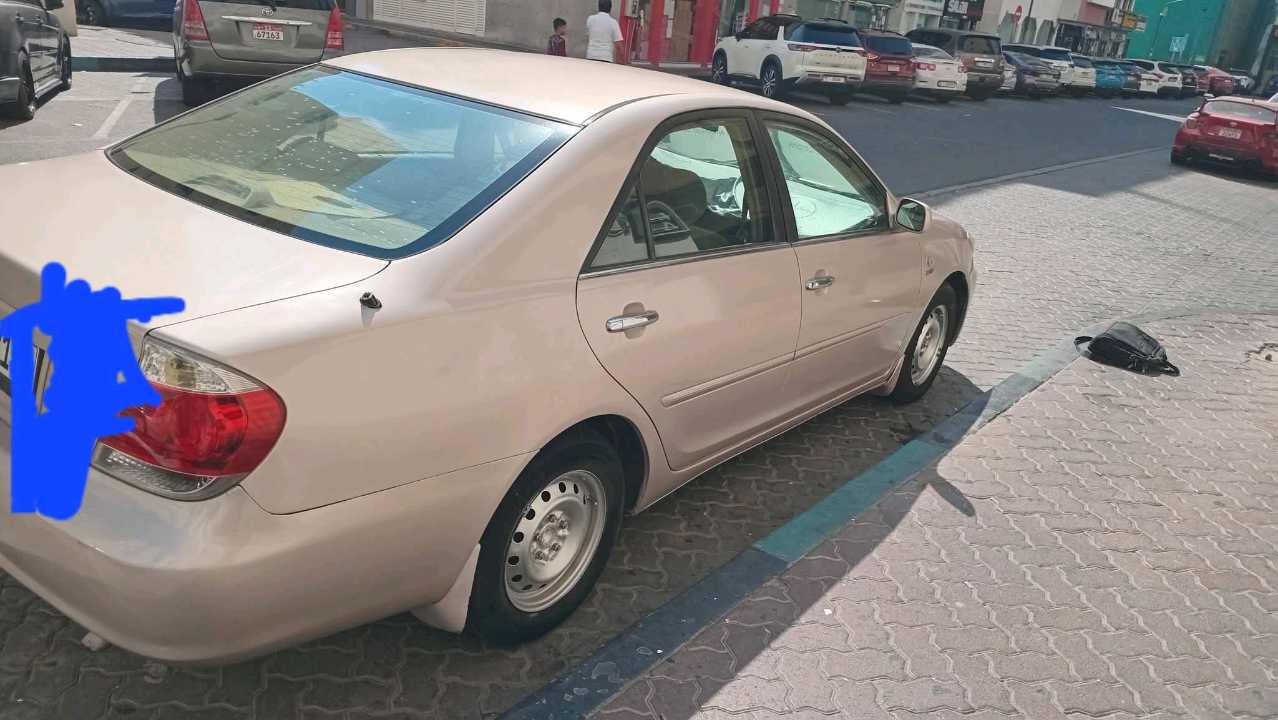 Car Image 2005 TOYOTA CAMRY LE