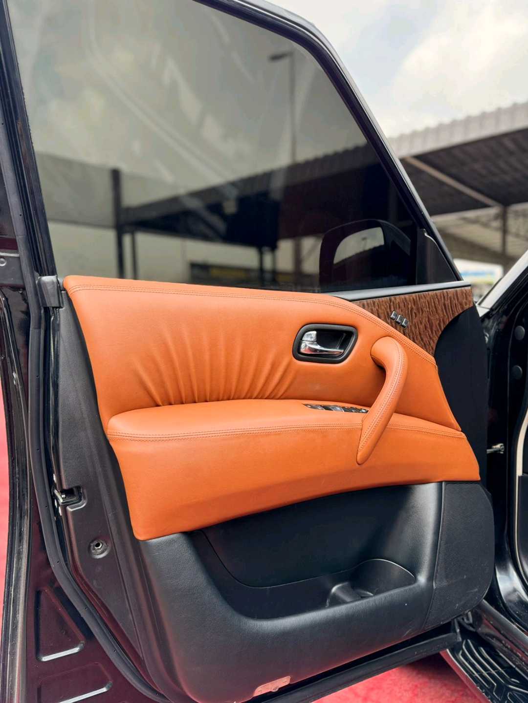 Car Image 2015 NISSAN PATROL Platinum