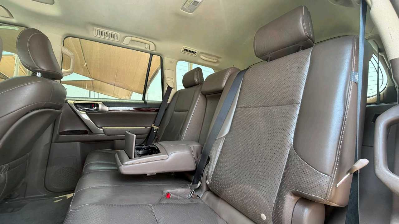 Car Image 2015 LEXUS GX 460