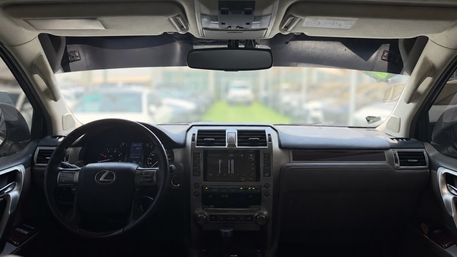 Car Image 2015 LEXUS GX 460