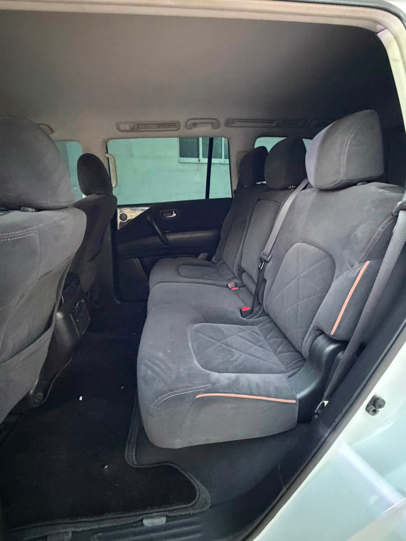 Car Image 2016 NISSAN PATROL LE